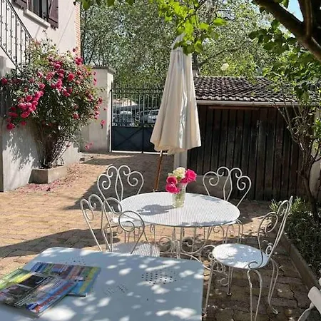 Charmante Maison Renovee Centre 欧里亚克
