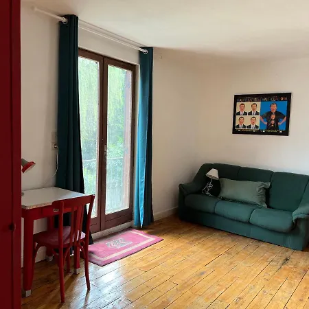 度假居 Charmante Maison Renovee Centre 欧里亚克